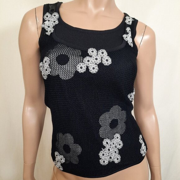 Vintage 90s Y2K Knit Tank Top Crochet Flowers Size S Black White Grey Layered - Picture 1 of 6
